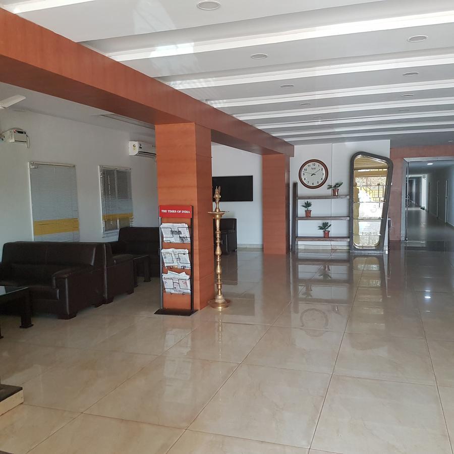 Surag Residency Ξενοδοχείο Tiruchirappalli Εξωτερικό φωτογραφία